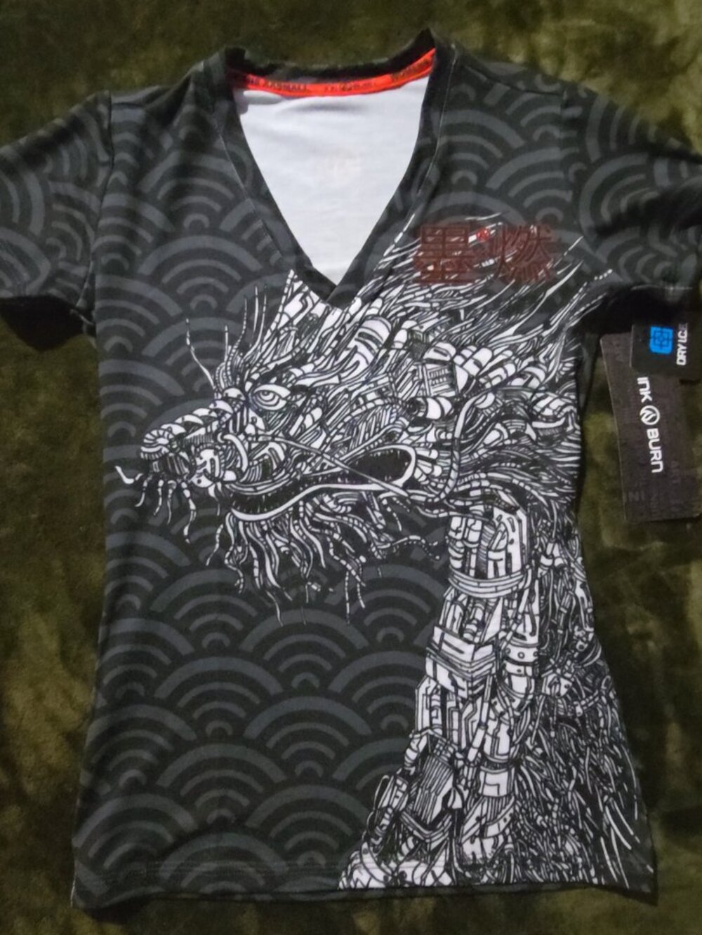 INKnBURN Women's Mecha Dragon V-Neck Tech Shirt NWT Running Top
